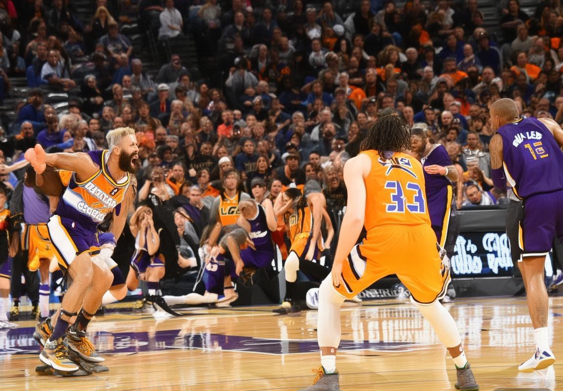 2020NBA季后赛掘金爵士巅峰对决：约基奇与米切尔系列赛火花碰撞